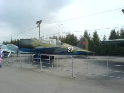 Бомбардировщик ближнего действия Су-2