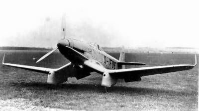 Немецкий пикирующий бомбардировщик Blohm & Voss Ha.137